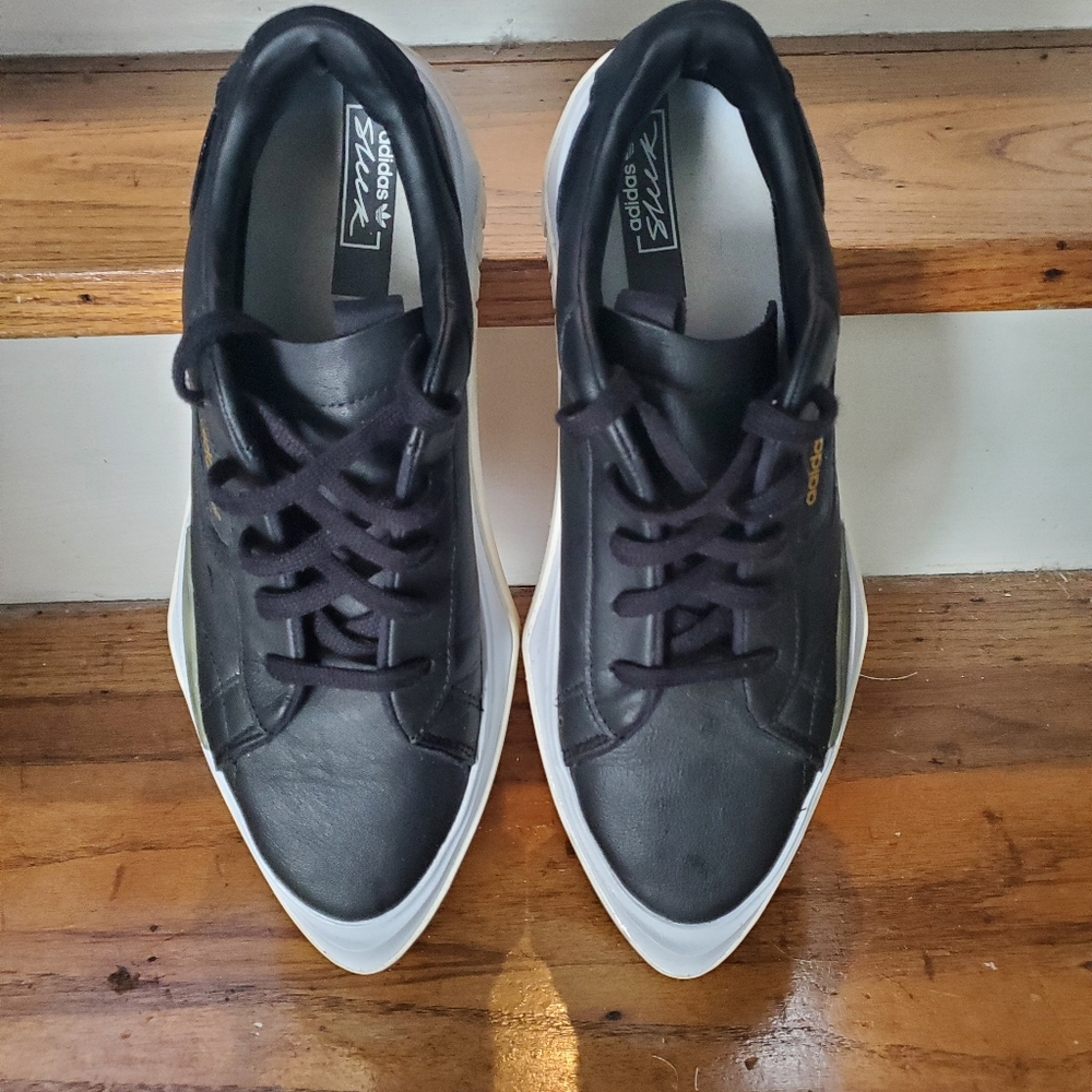 Adidas Sleek Leather Point Sneakers